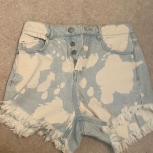 Wild Fable High-Rise Bleached Short